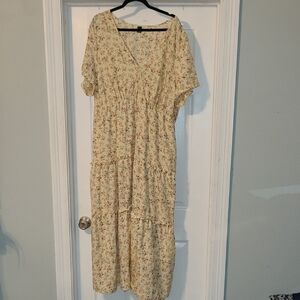 Floral Yellow Maxi Dress Size 4xl